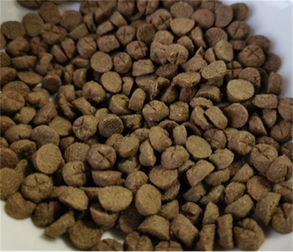 烘焙猫粮真实测评：高蛋白低敏配方，真材实料不油腻