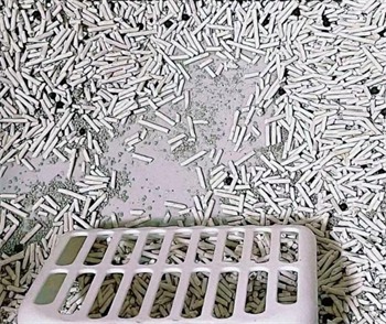 混合猫砂实测：结团除臭表现如何？选购指南来了