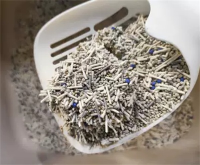 混合猫砂测评:扬尘少但化粉严重,结团除臭表现如何? 混合猫砂测评:扬尘少但化粉严重,结团除臭表现如何?