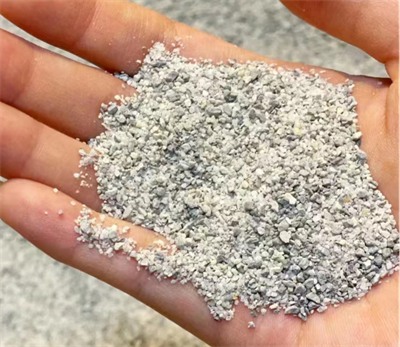 进口矿砂深度测评：结团除臭表现优异，多猫家庭适用性分析