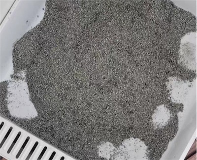 矿砂深度测评：颗粒细腻结团强，但易带出问题需注意