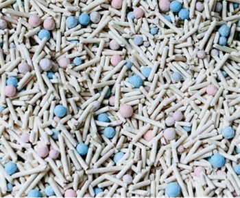 糖果混合猫砂深度测评：除臭与结团性能究竟如何？