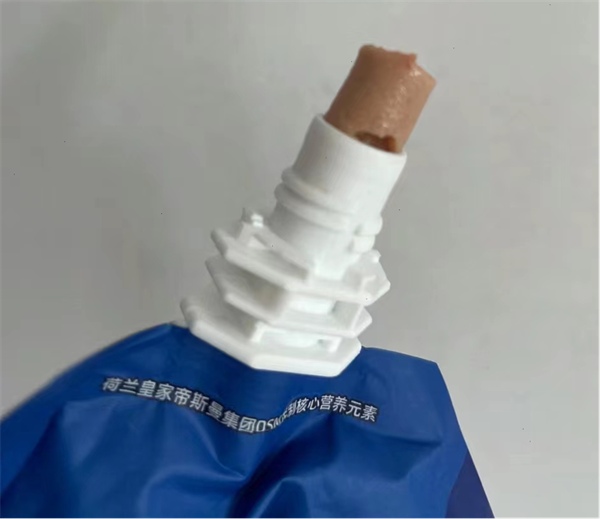 猫咪湿粮怎么选?原料安全与适口性兼备的性价比之选 猫咪湿粮怎么选?原料安全与适口性兼备的性价比之选