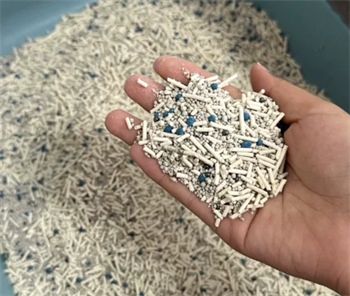 碳晶混合猫砂深度测评：除臭结团表现佳，后期使用需注意