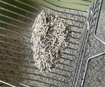 混合猫砂升级款实测对比：除臭结团效果如何？选购要点解析