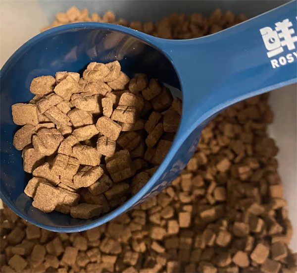 烘焙鲜肉狗粮深度测评：真鲜肉配方，营养与适口性如何？