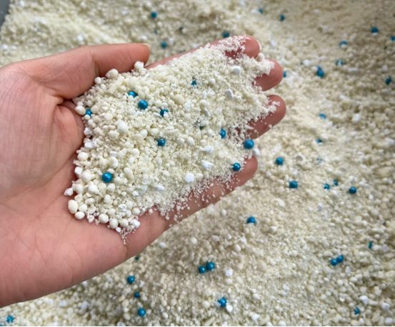 木薯植物猫砂使用体验:结团好、不粘底、除臭表现优秀 木薯植物猫砂使用体验:结团好、不粘底、除臭表现优秀