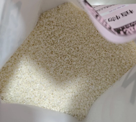 木薯猫砂测评：无香防尘结团快，云朵系列使用体验