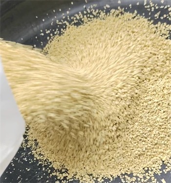 神经猫小米猫砂测评:颗粒均匀结团快,除臭效果佳 神经猫小米猫砂测评:颗粒均匀结团快,除臭效果佳