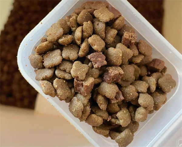 宠熙牛肉双拼狗粮性价比高吗？真实测评分析