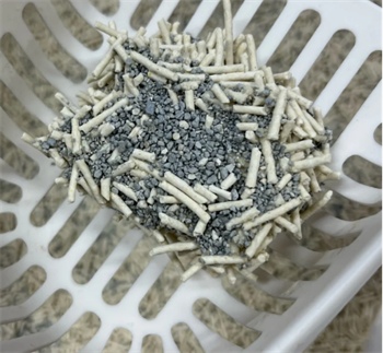 喵达红袋混合猫砂测评：粉尘少结团好，但带砂明显