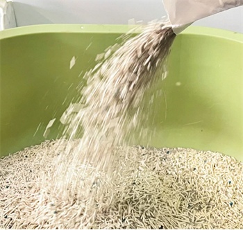 小鹿可可猫砂使用体验测评，适合懒人铲屎官的混合猫砂