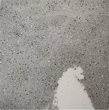 钠基矿砂测评：除臭好但带砂严重，适合日常小量使用