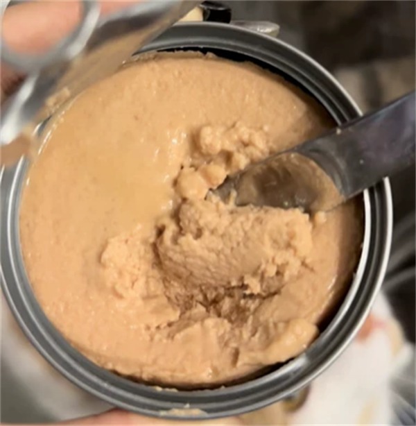 蓝莓兔肉主食罐猫咪测评：营养好但价格高