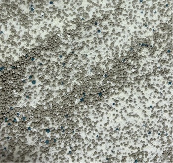 钠基混合猫砂优缺点分析,结团好但带出严重 钠基混合猫砂优缺点分析,结团好但带出严重