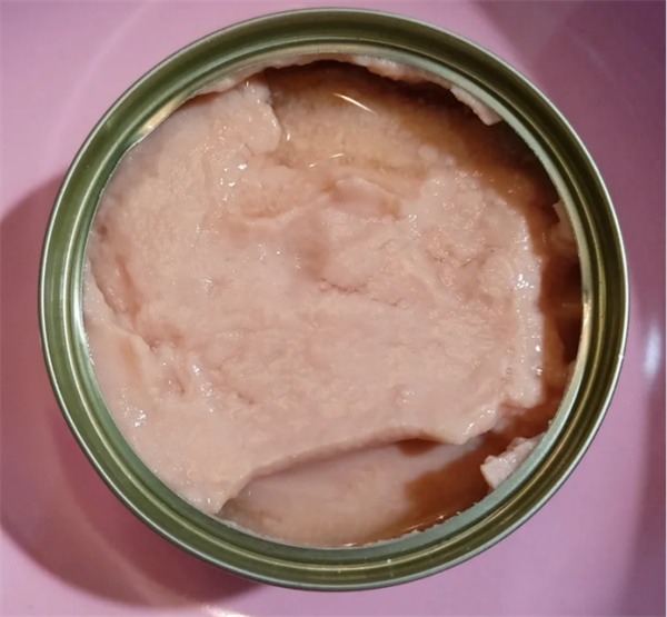 高蛋白低脂猫罐头评测:益生元组合与水分隐患 高蛋白低脂猫罐头评测:益生元组合与水分隐患