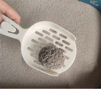 喵山人猫砂性价比评测 结团快除臭好 粉尘需注意