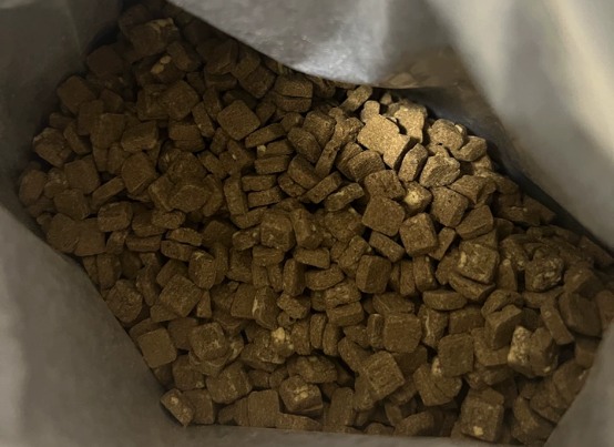 冻肉烘焙猫粮内脏含量高对猫咪的影响分析