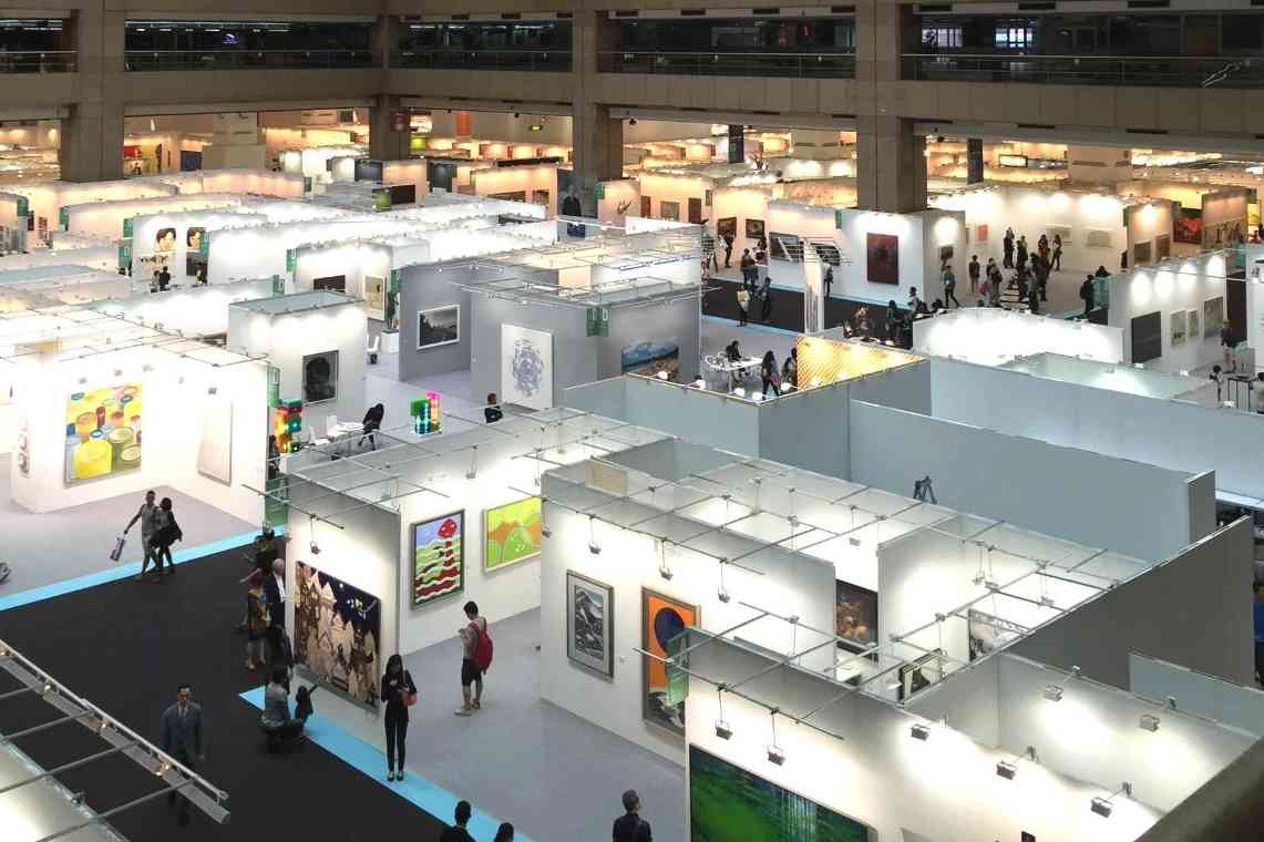 小兔子喂养指南:科学喂食频率与食量管理 小兔子喂养指南:科学喂食频率与食量管理