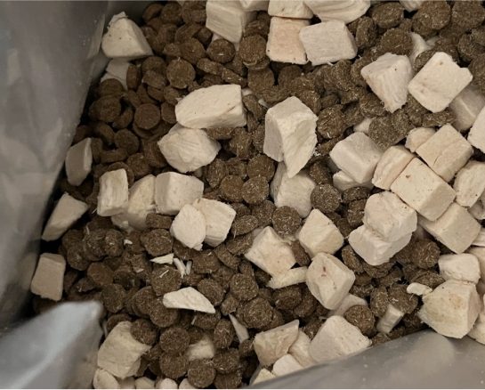 高动物性原料猫粮推荐,适合长肉发腮与美毛 高动物性原料猫粮推荐,适合长肉发腮与美毛