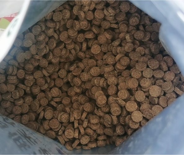 多格爸爸八果双珍鸭暖胃版猫粮测评分析 多格爸爸八果双珍鸭暖胃版猫粮测评分析