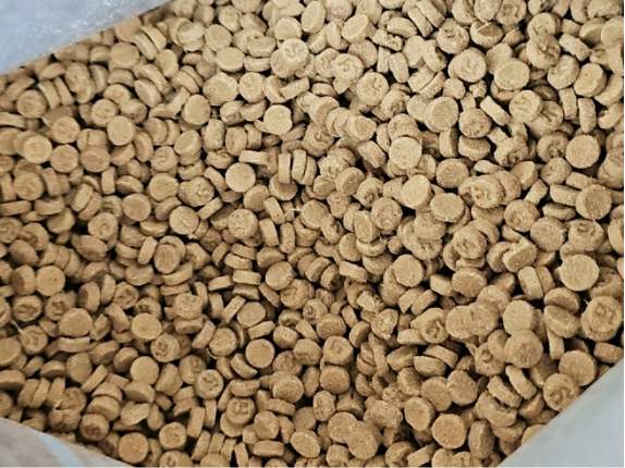 老疯杨烘焙猫粮配方分析 高鲜肉含量适合肠胃敏感猫 老疯杨烘焙猫粮配方分析 高鲜肉含量适合肠胃敏感猫