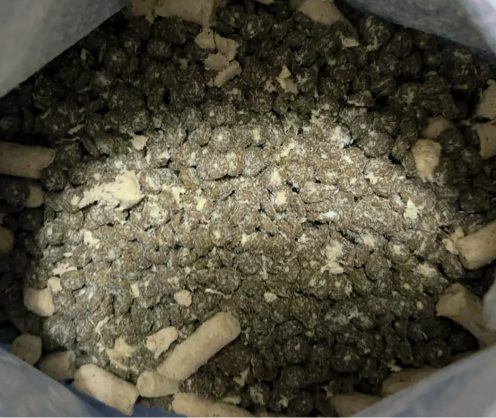 蓝氏荒野猎兔猫粮深度测评,高蛋白低敏配方适口性强 蓝氏荒野猎兔猫粮深度测评,高蛋白低敏配方适口性强