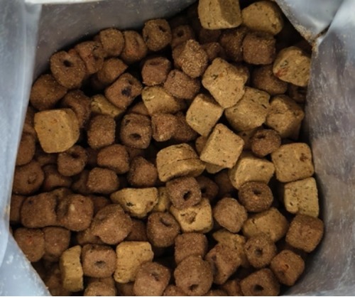 疯狂小狗牛肉青口贝狗粮测评:大型犬专用性价比之选 疯狂小狗牛肉青口贝狗粮测评:大型犬专用性价比之选