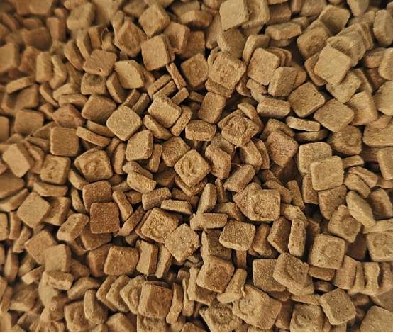 金故鸡肉配方烘焙猫粮测评:高蛋白低敏是否名副其实? 金故鸡肉配方烘焙猫粮测评:高蛋白低敏是否名副其实?