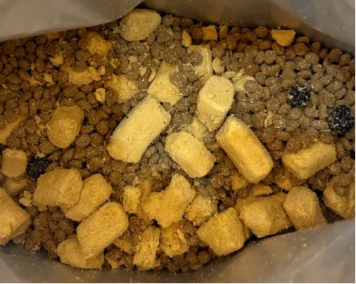 鸡鱼配方狗粮测评｜营养丰富含益生菌的选购指南