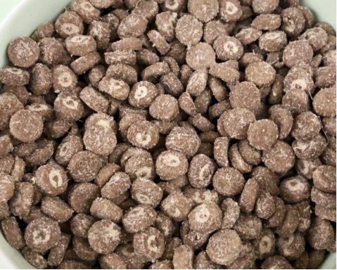 酥醒鲜肉烘焙猫粮测评：低敏易消化适口性佳