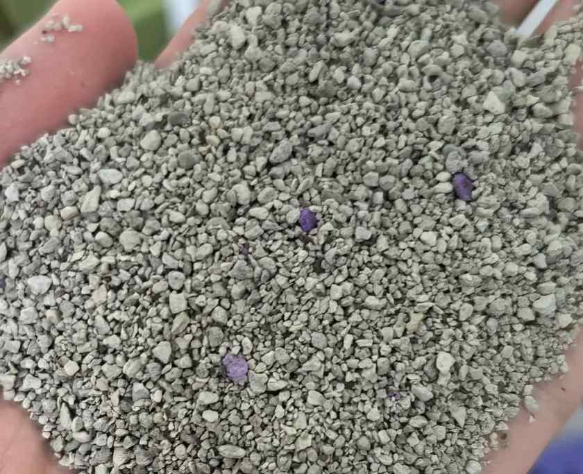 霍曼矿砂使用测评：结团快但不结实，除臭中等偏上表现