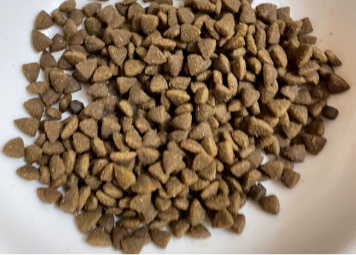 国产冷门猫粮测评：宠王府鸡不知猫粮怎么样？