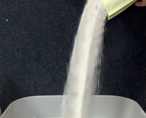 奥丁月落桂影木薯猫砂测评：优缺点都有，看完再决定买不买