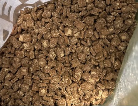 观本鸭肉梨烘焙犬粮测评 营养分析与适用性评估