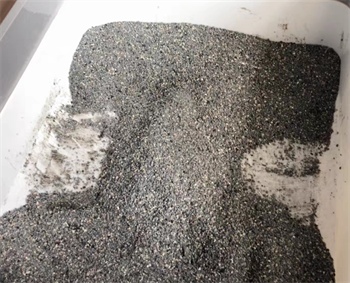 喵彩黑标钠基矿砂测评:除臭虽好但粘底严重性价比偏低 喵彩黑标钠基矿砂测评:除臭虽好但粘底严重性价比偏低