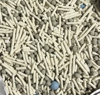 猫殿下银砖小苏打猫砂测评：结团除臭表现优异，性价比高的混砂选择