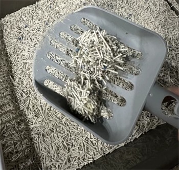 猫友爱混合猫砂测评：结团效果好但粉尘大性价比分析