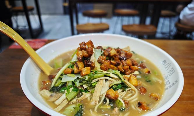 狗狗发奶汤品选择指南|营养丰富助乳汁分泌 狗狗发奶汤品选择指南|营养丰富助乳汁分泌