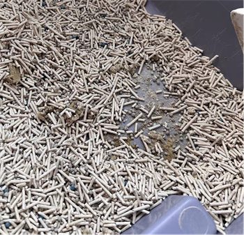 猫爸爸的厨房三合一混合猫砂测评:低粉尘快结团性价比高 猫爸爸的厨房三合一混合猫砂测评:低粉尘快结团性价比高