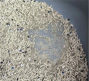 嗒朵黑尾巴猫砂测评：结团除臭效果佳性价比高