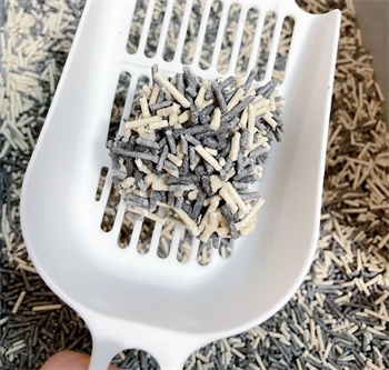 滋奇双子星豆腐猫砂测评:结团快粉尘少但粘底严重 滋奇双子星豆腐猫砂测评:结团快粉尘少但粘底严重