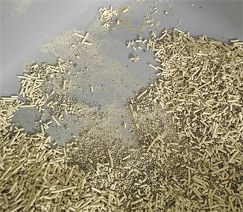 猫森林MIX1混合猫砂测评:除臭效果好但后期化粉明显 猫森林MIX1混合猫砂测评:除臭效果好但后期化粉明显