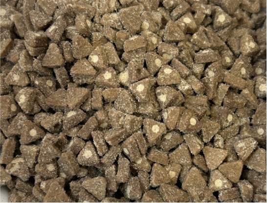 颜宠绿野飞鸽犬粮评测：益生菌配方护肠胃，鸽肉占比仅5%需注意