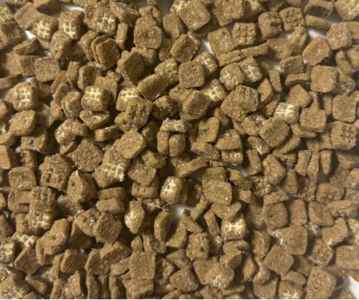 领先蛋黄兔烘焙猫粮测评｜高端猫粮值得买吗全攻略