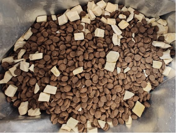 酥醒冻干双拼猫粮评测:低价位高性价比选择指南 酥醒冻干双拼猫粮评测:低价位高性价比选择指南