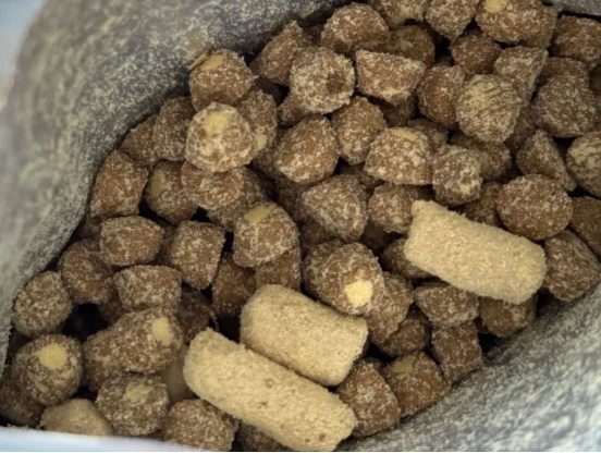 帕特鸭肉梨夹心烘焙狗粮评测:降火美毛配方优缺点分析 帕特鸭肉梨夹心烘焙狗粮评测:降火美毛配方优缺点分析