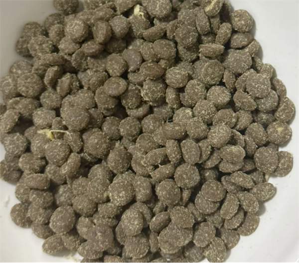 美毛猫粮选购全攻略:配方解析与核心要点深度测评 美毛猫粮选购全攻略:配方解析与核心要点深度测评