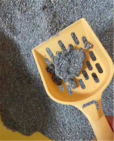 高端膨润土猫砂深度测评:除臭、结团与粉尘控制效果实测 高端膨润土猫砂深度测评:除臭、结团与粉尘控制效果实测